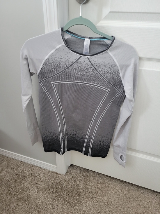 Ivivva Tops - Ivivva Girl's Gray Ombre Athletic Long-Sleeve Tee